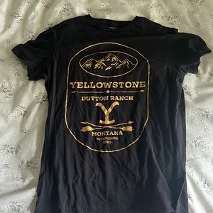 Women’s Small Black Yellowstone T Shirt